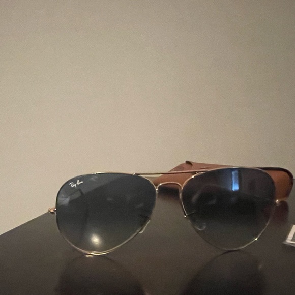 Ray-Ban Sunglasses - Picture 1 of 9